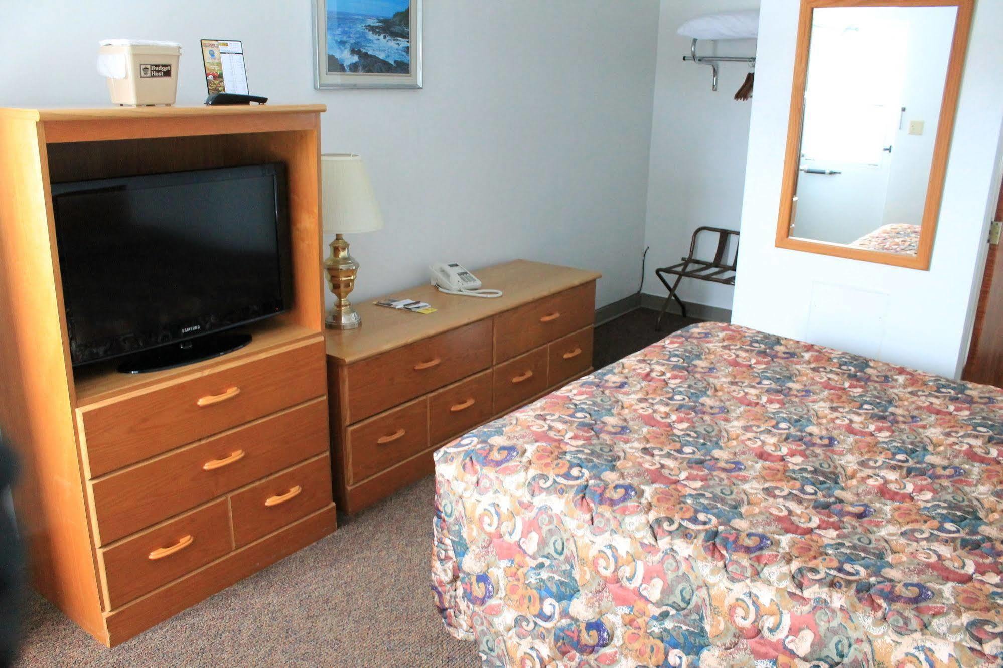 Budget Host Crestview Inn Sault Ste. Marie Exterior foto